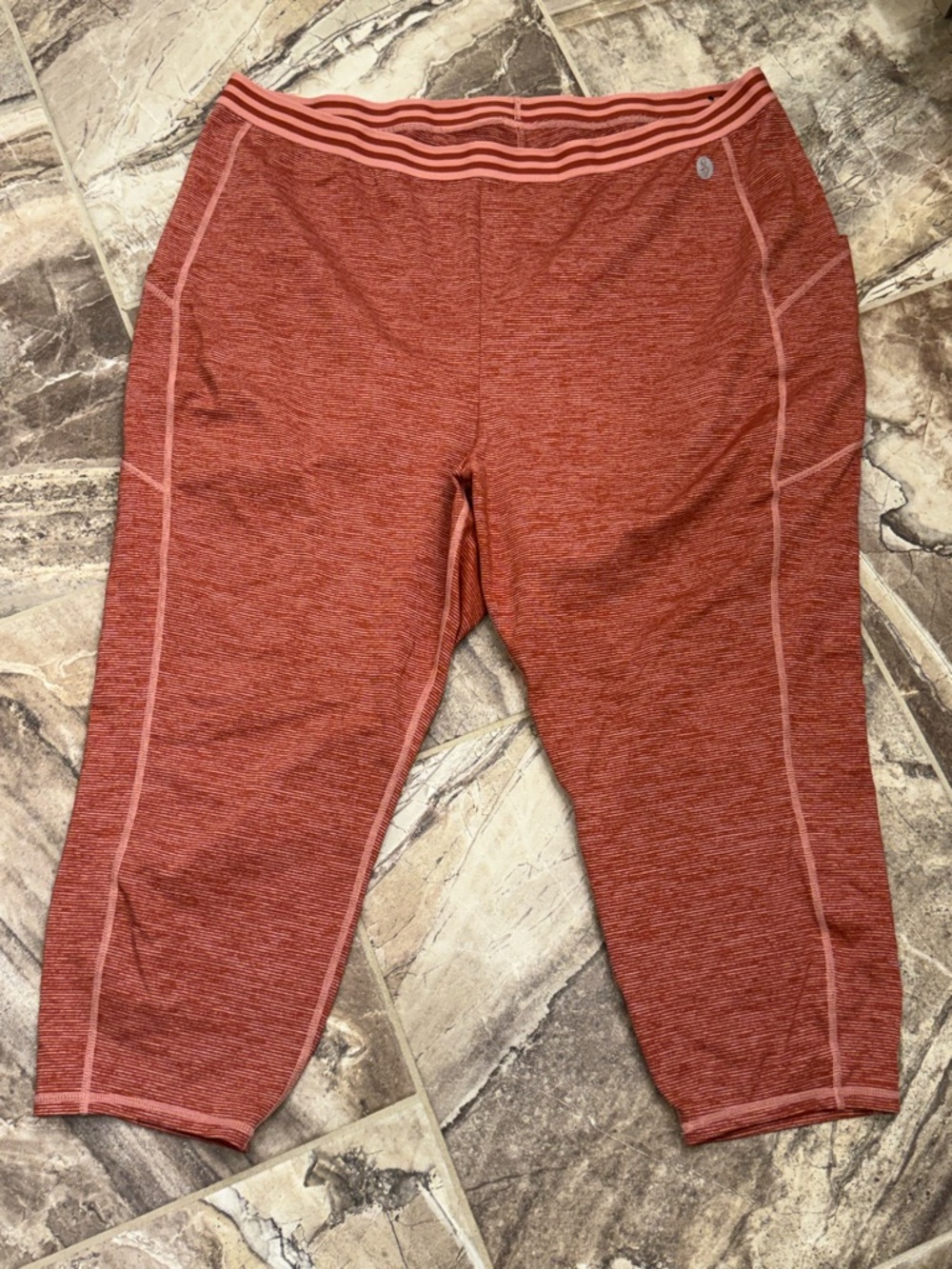 Torrid Active Leggings Size 5x Capri High Rise Pocket Workout